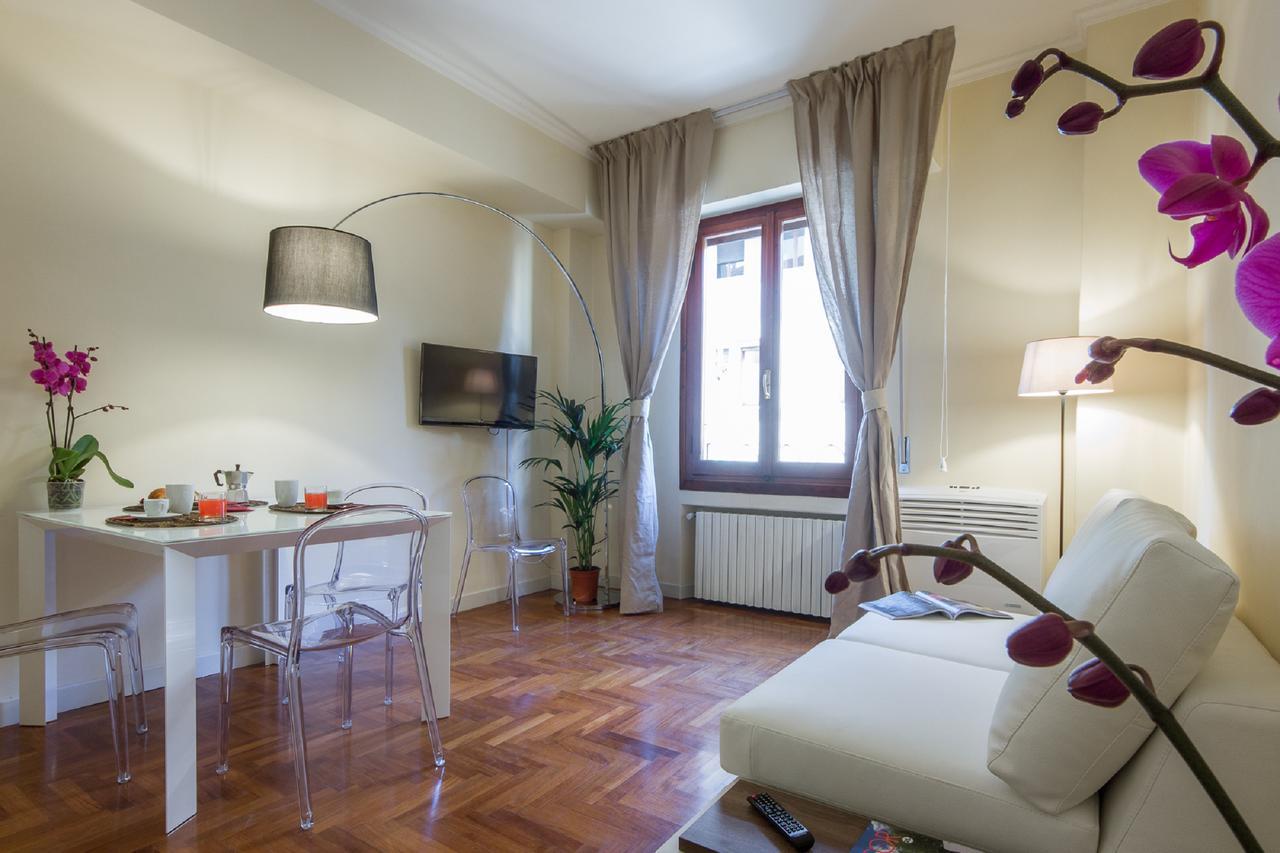 Apartments Florence - Le Por Santa Maria Exterior photo